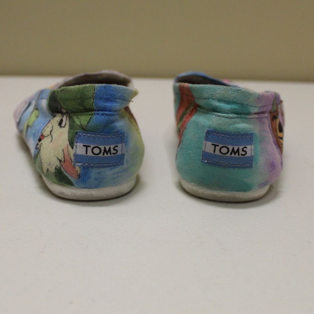 Toms Robin Hood Disney Women size 7_5
